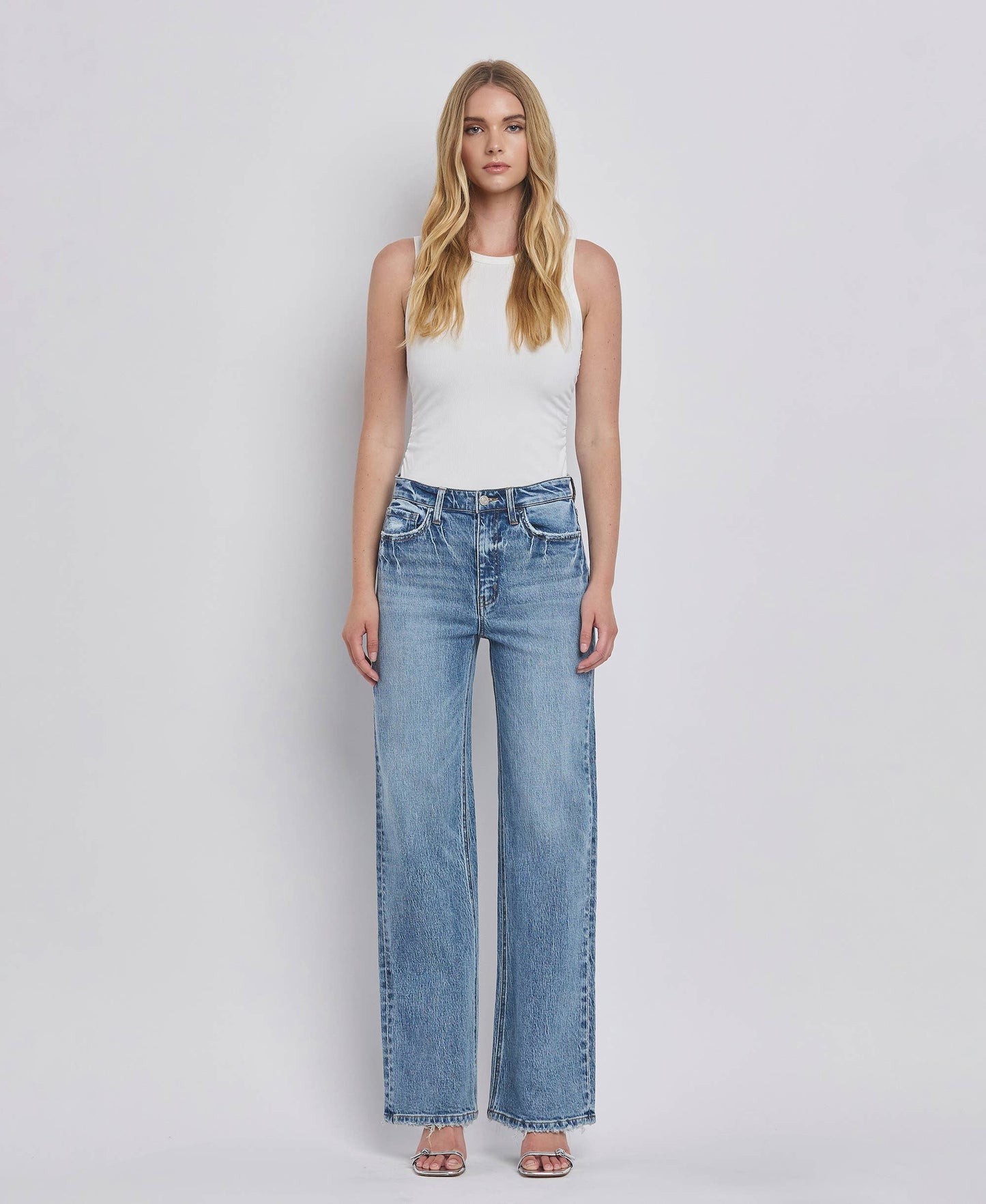 Vervet 90's Super High-Rise Wide Jeans 