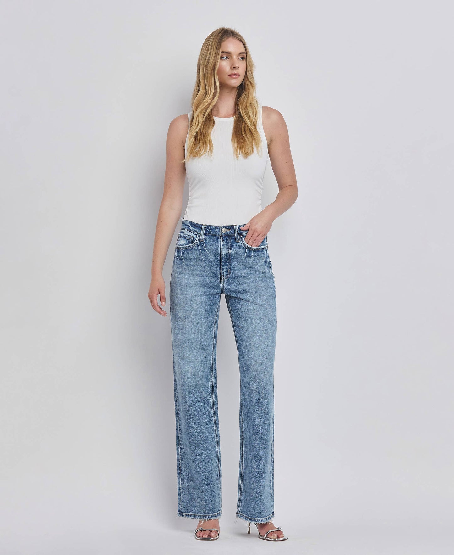 Vervet 90's Super High-Rise Wide Jeans 