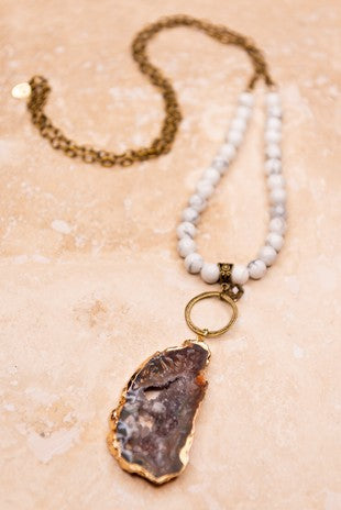 Dylan Carly White Necklace