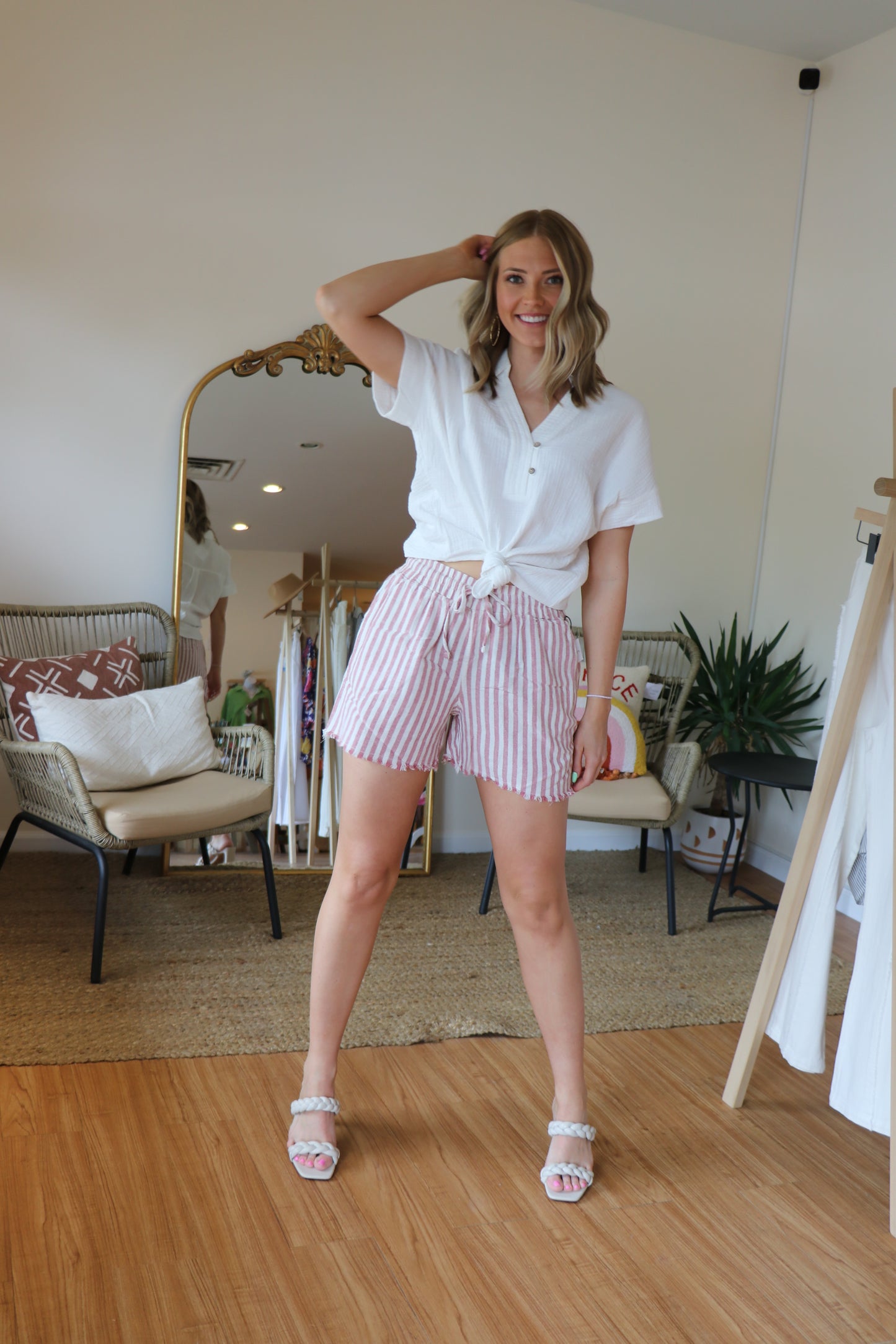 Missy Red Awn Shorts
