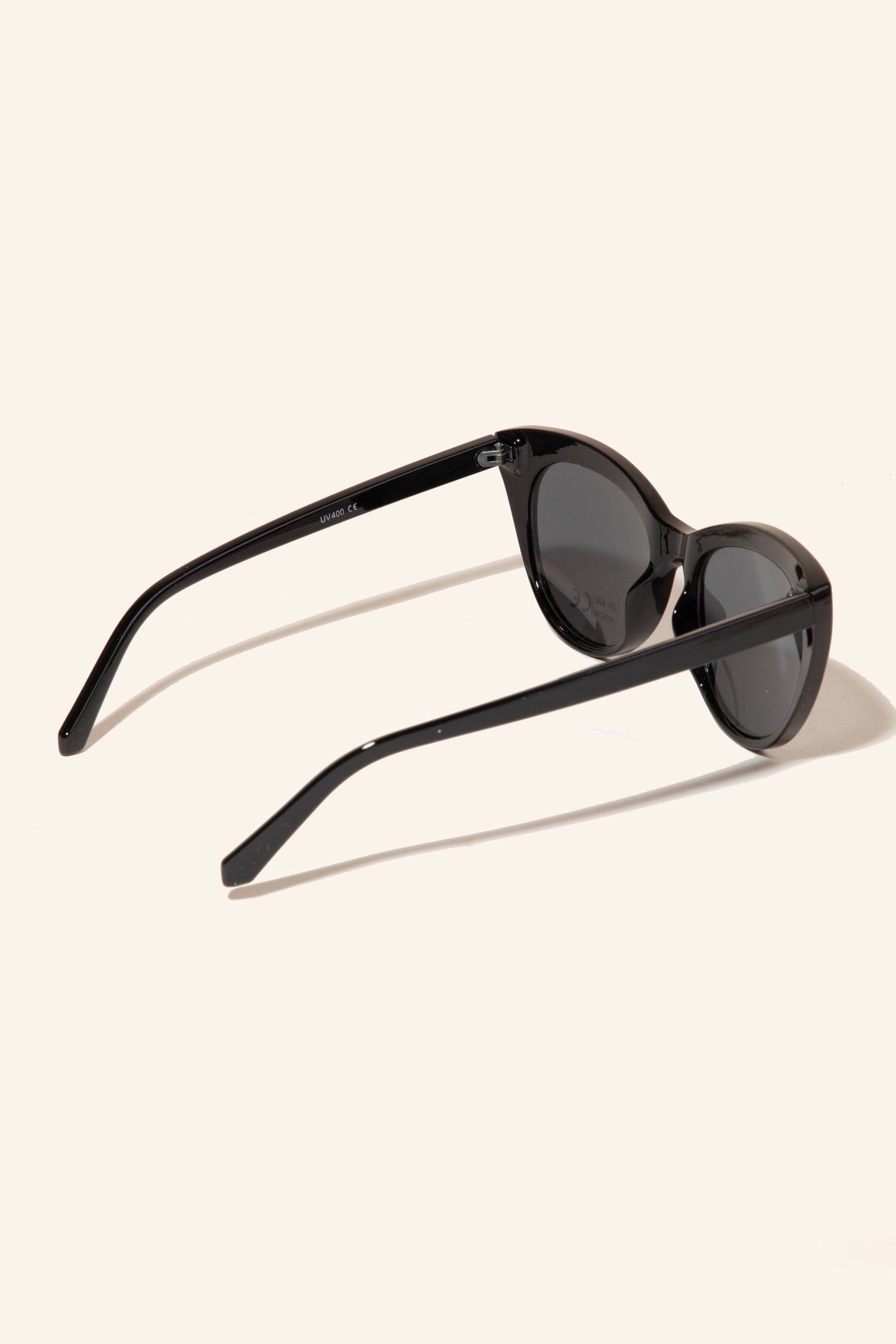 Classic Cat Eye Frame Sunglasses: Assorted