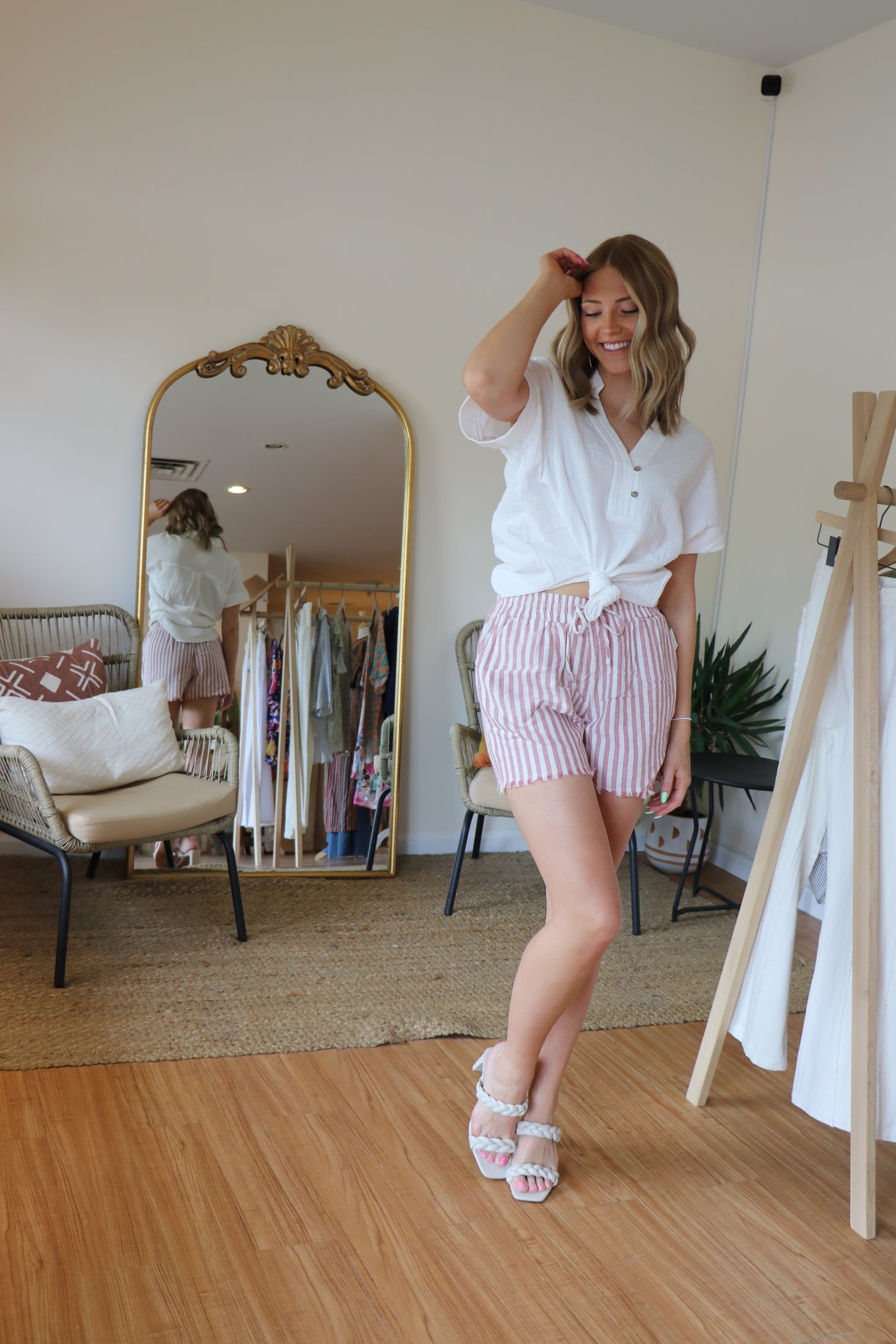 Missy Red Awn Shorts