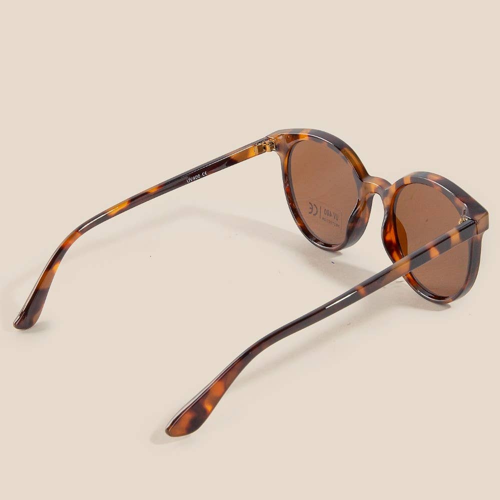 Assorted Round Lens Sunglasses Set: Assorted