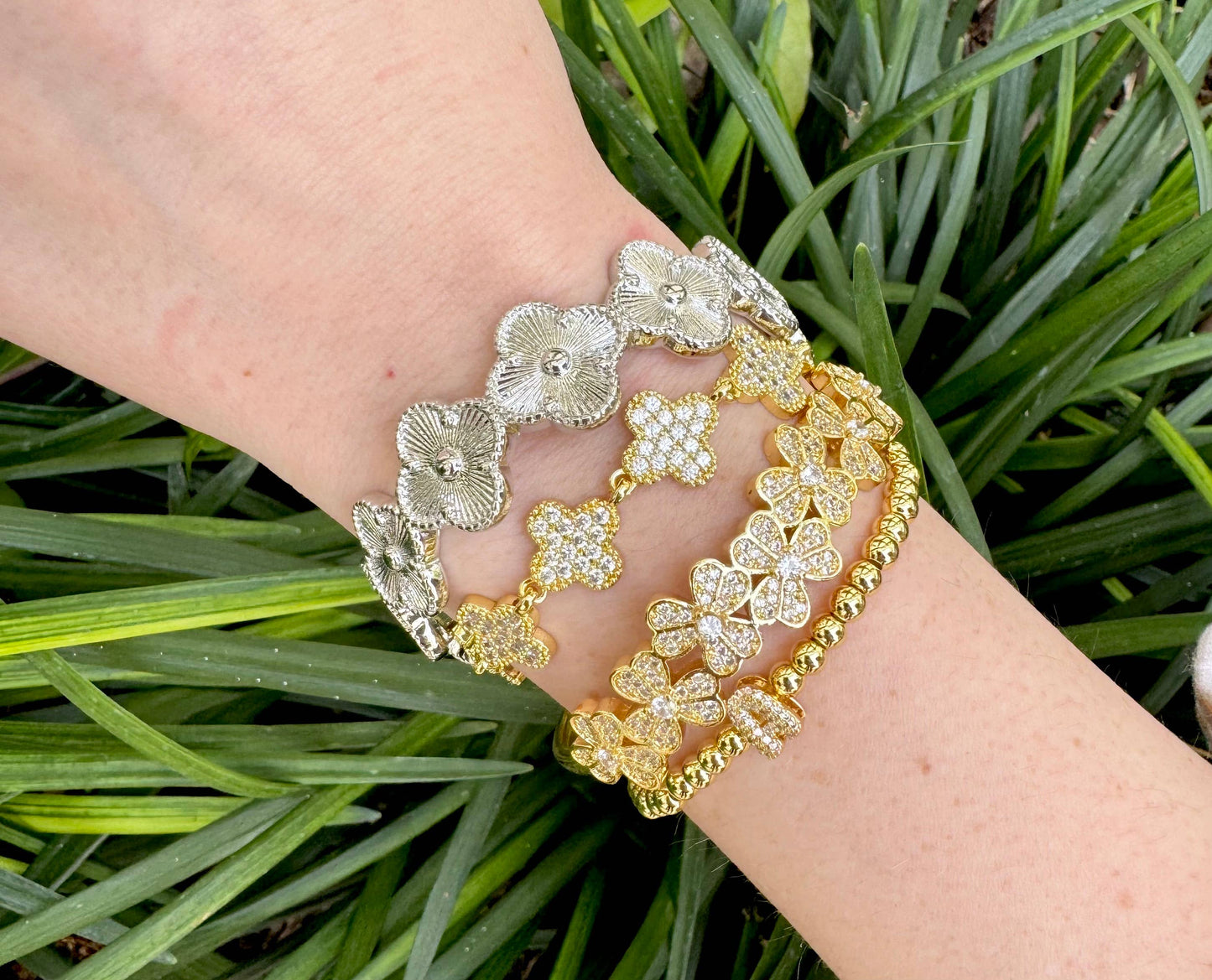 Clover Cuff Bracelet : Gold