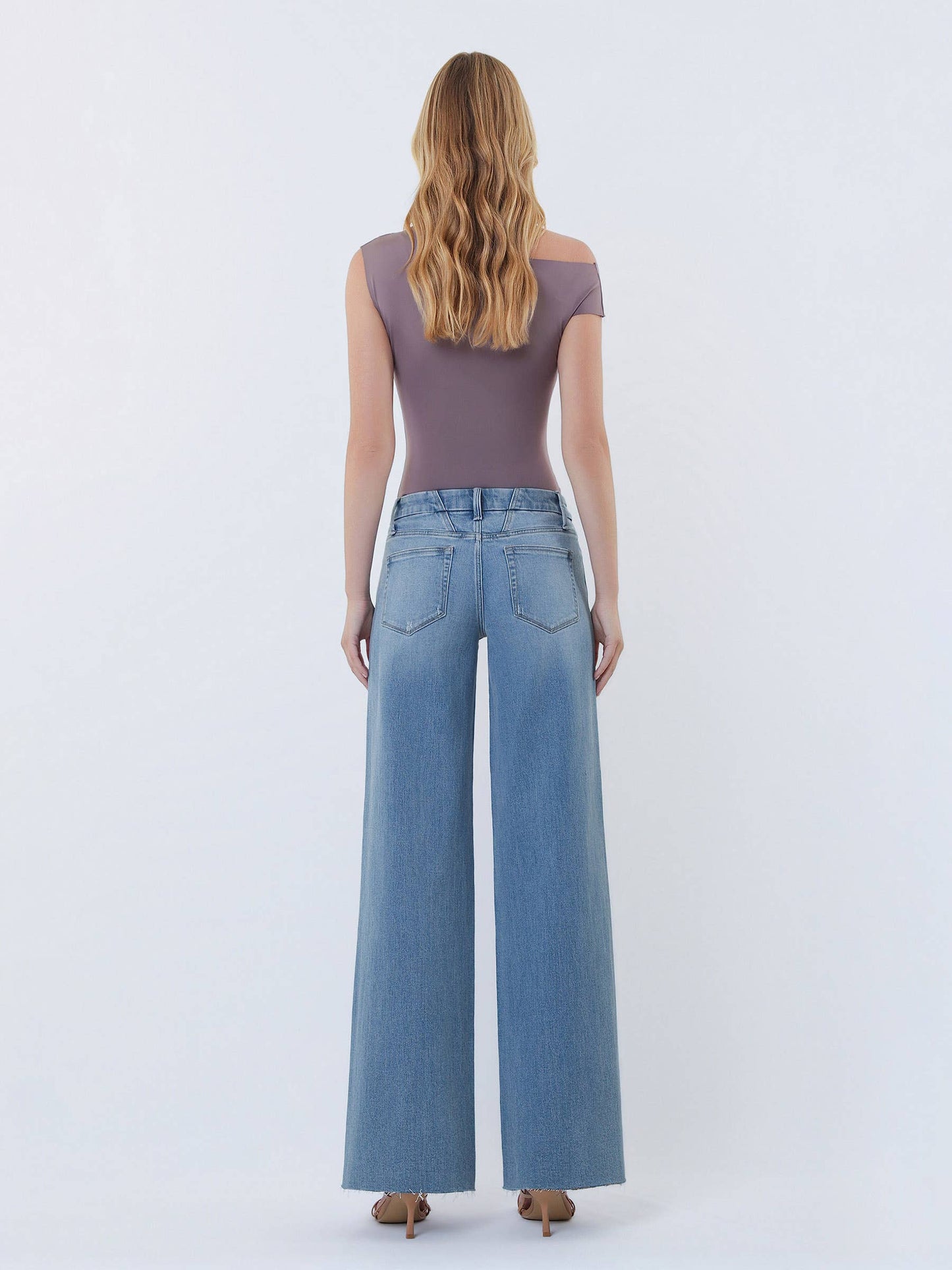 Vervet Wide Leg Jeans