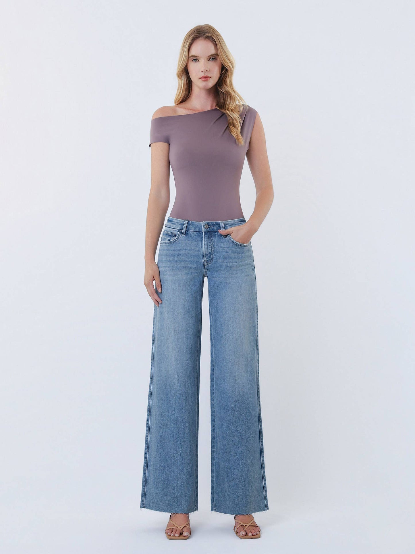Vervet Wide Leg Jeans
