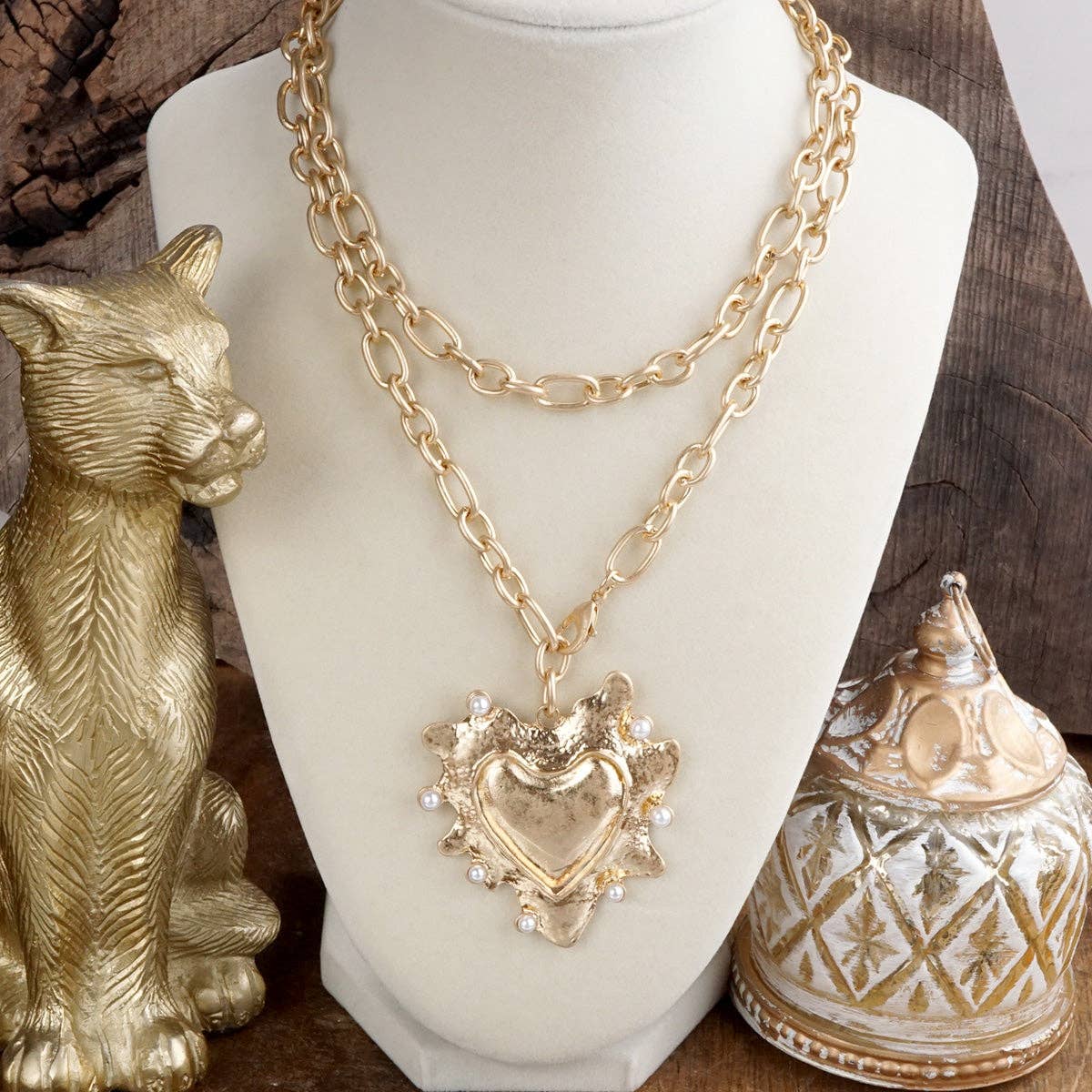 Heartbound Muse – Long Heart Necklace in Gold & Pearls: Spiky