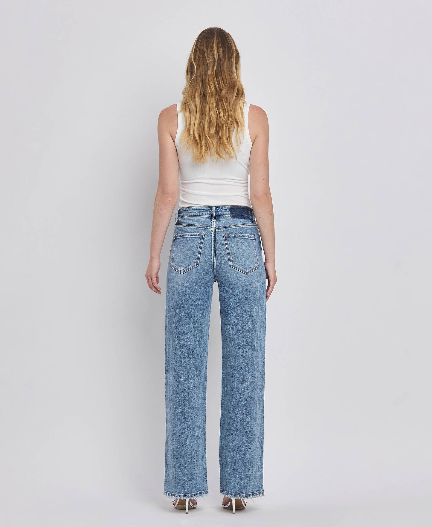 Vervet 90's Super High-Rise Wide Jeans ￼