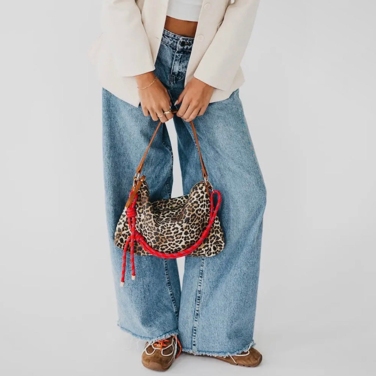 Cosette Canvas Shoulder Bag: Leopard