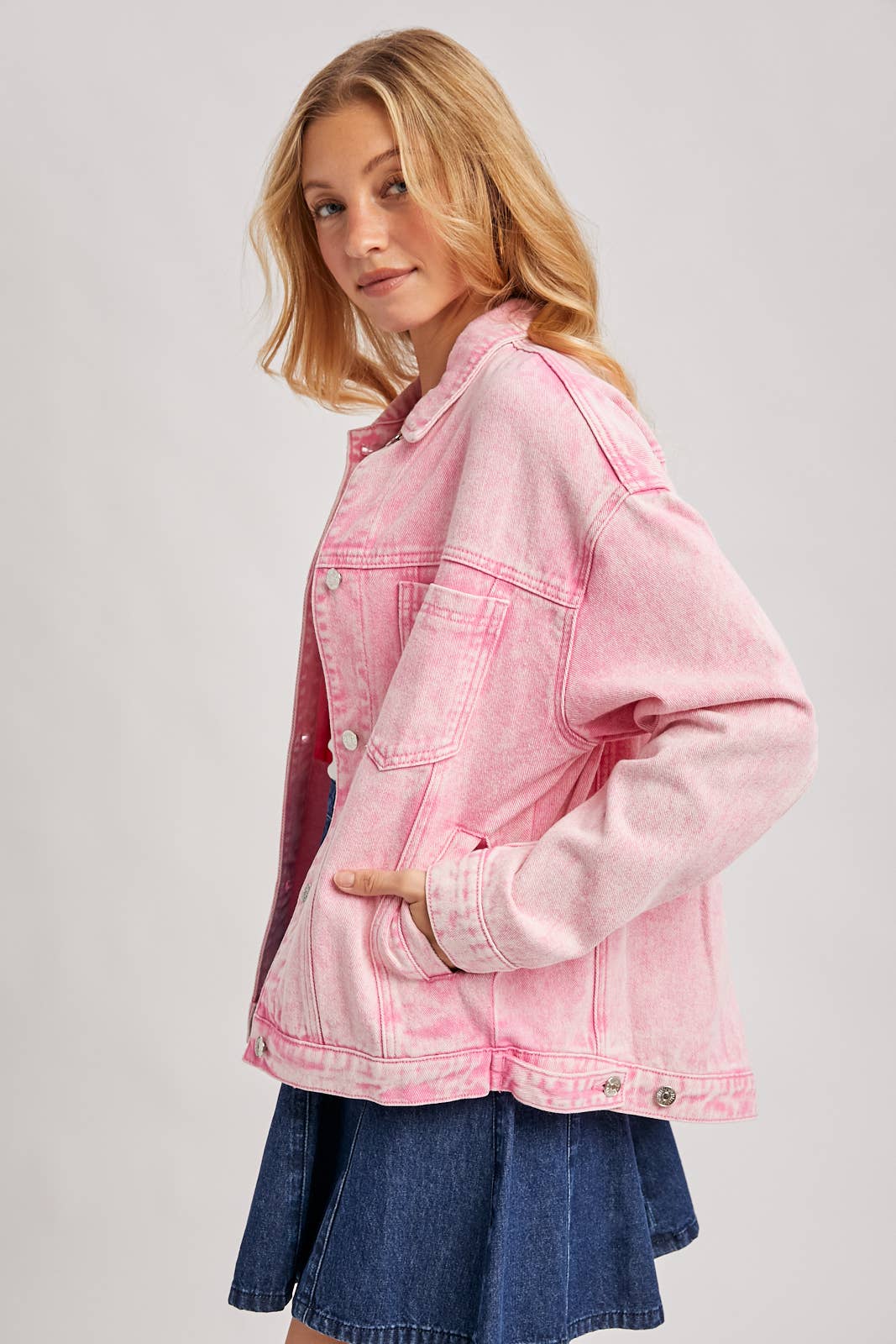 DENIM BUTTON DOWN OVERSIZED JACKET: LT.WASH / S