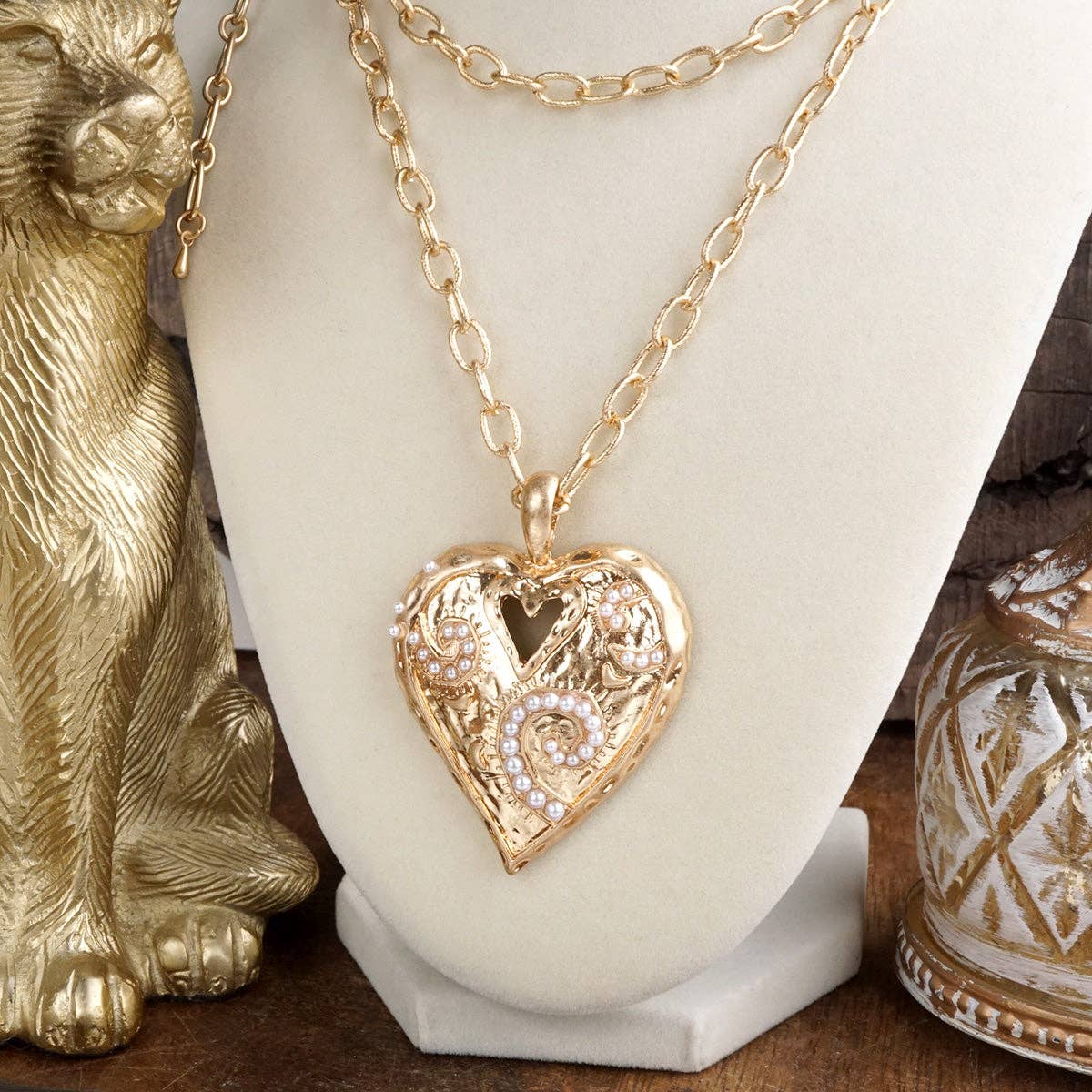 Heartbound Muse – Long Heart Necklace in Gold & Pearls: Spiky