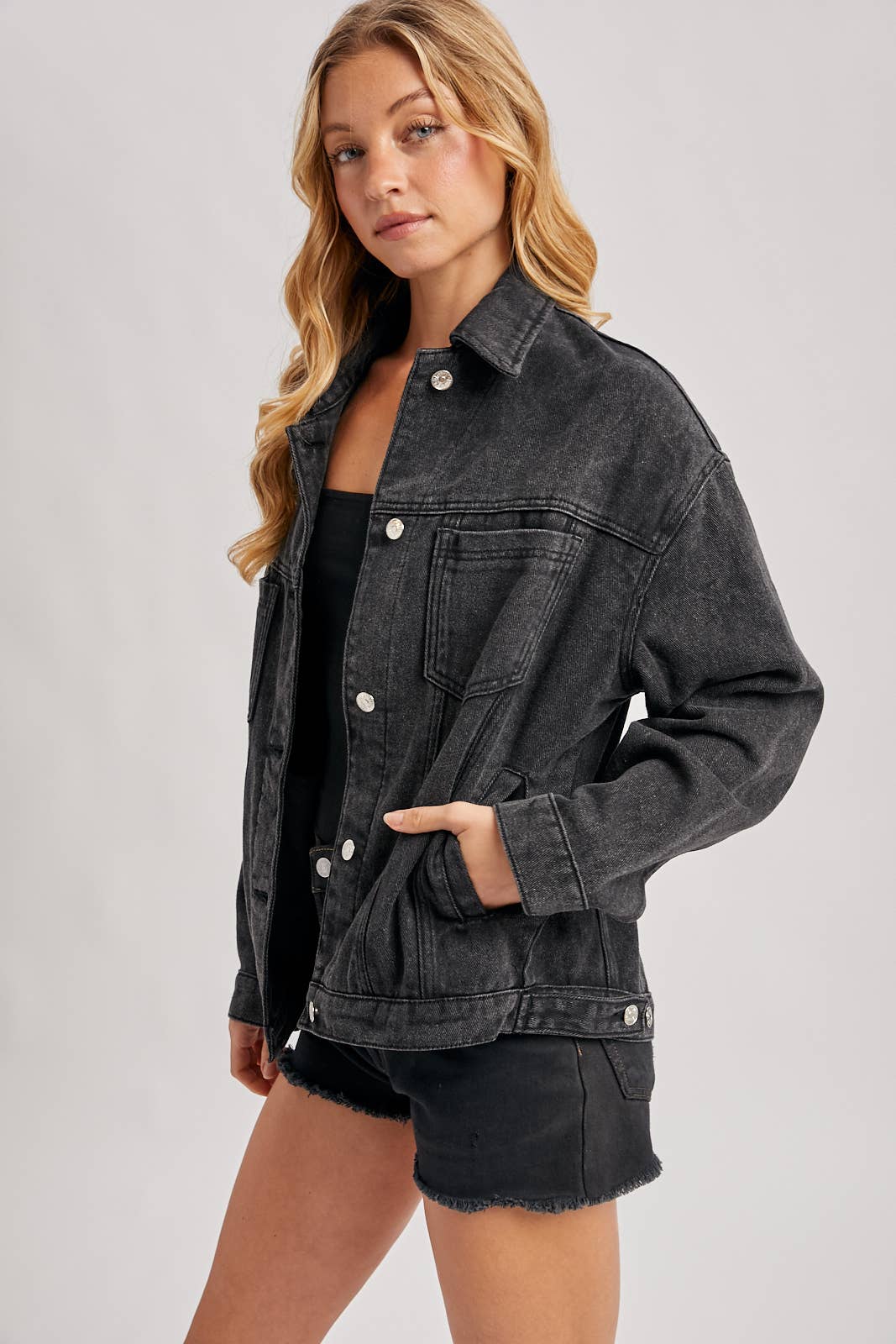 DENIM BUTTON DOWN OVERSIZED JACKET: LT.WASH / S