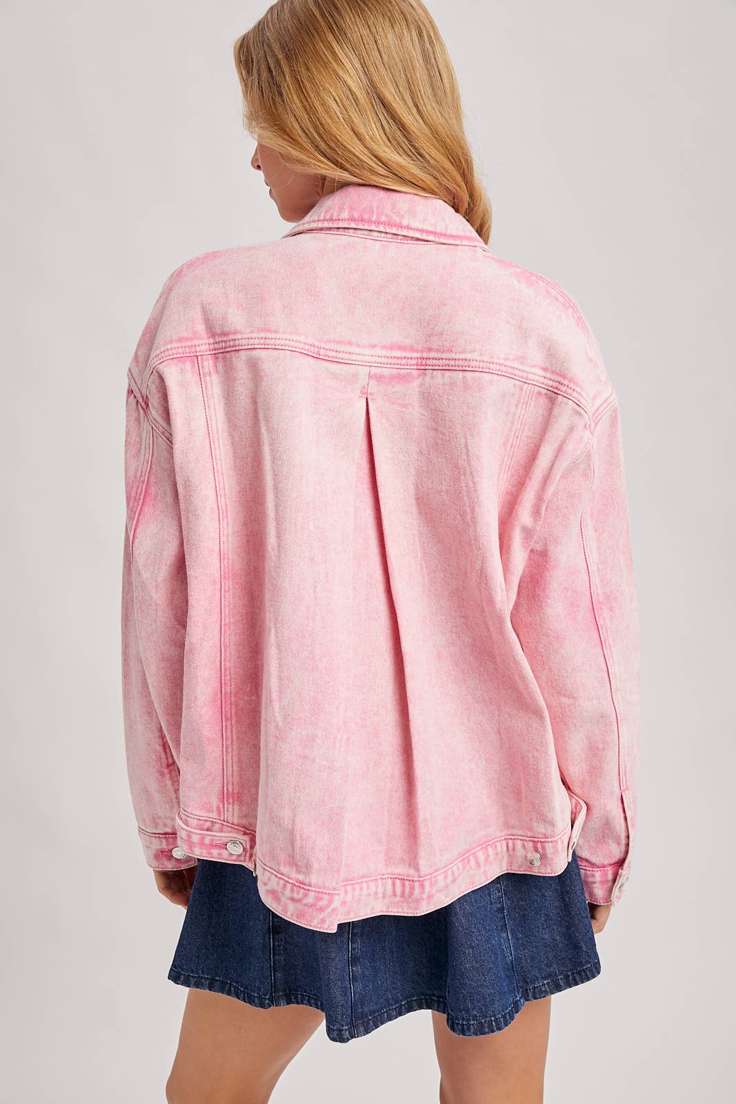 DENIM BUTTON DOWN OVERSIZED JACKET: LT.WASH / M