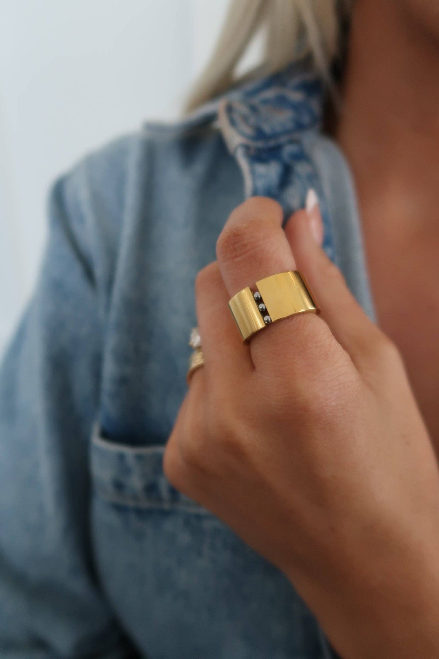 Sadie Ring: 8