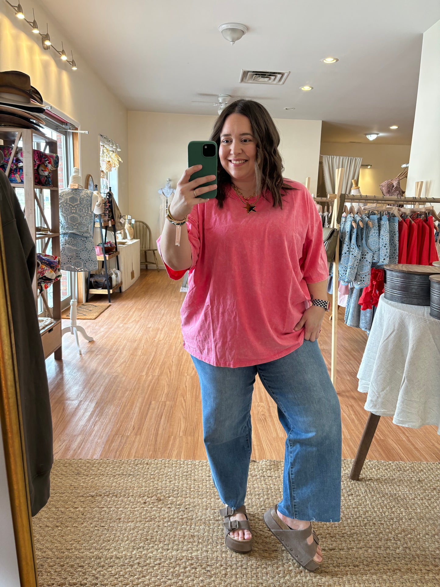 Lived In T-shirt (Regular & Plus Size)