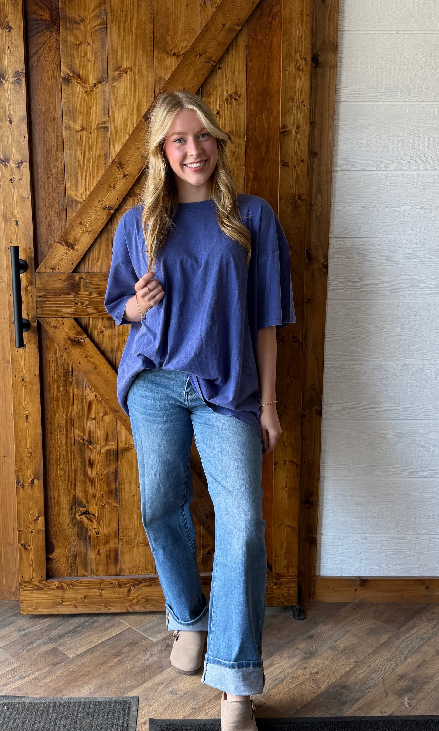 Lived In T-shirt (Regular & Plus Size)