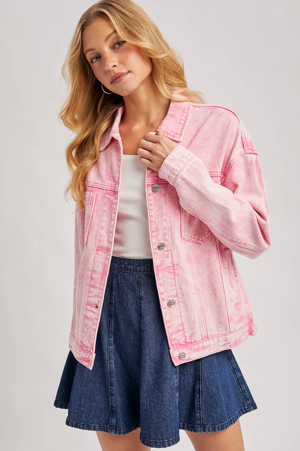 DENIM BUTTON DOWN OVERSIZED JACKET: LT.WASH / L