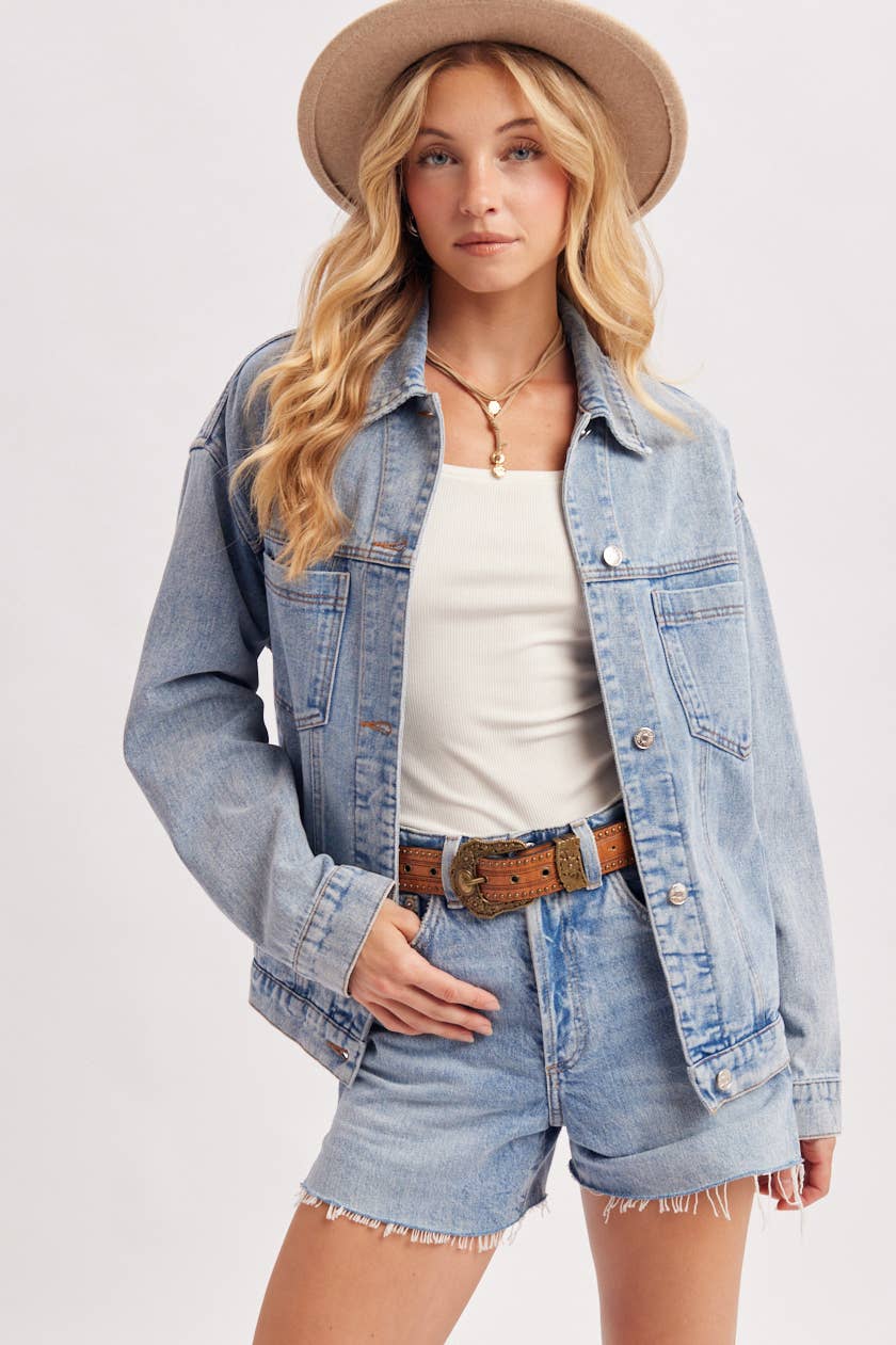 DENIM BUTTON DOWN OVERSIZED JACKET: LT.WASH / L