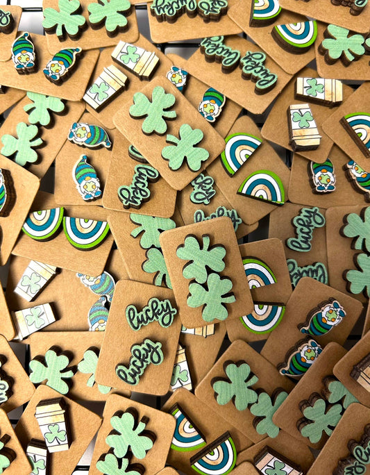 🍀 St Patricks Day Wood Stud Earrings: