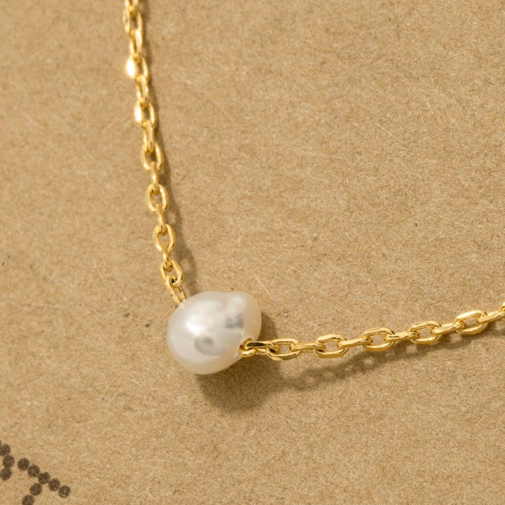 Gold Dipped Dainty Three Pearl Charm Necklace