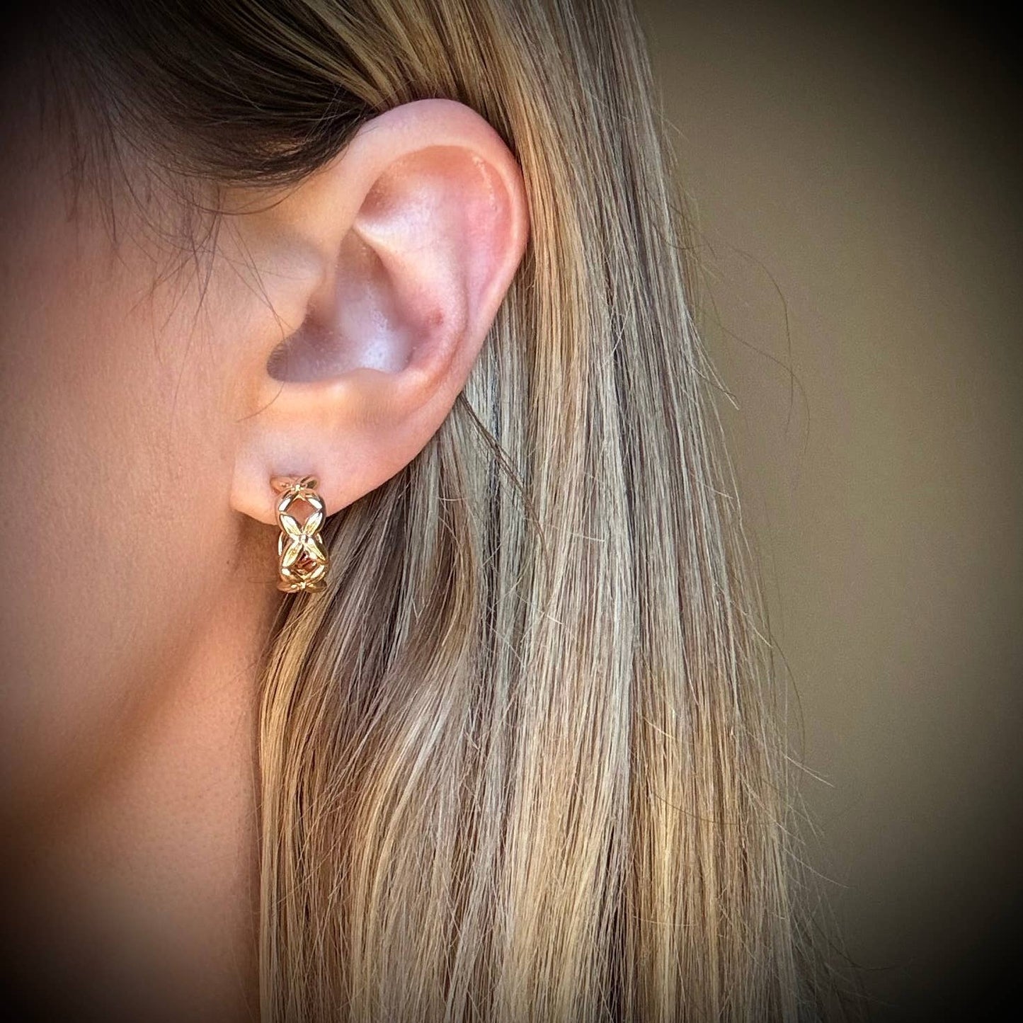 Criss-cross Hoop Earrings